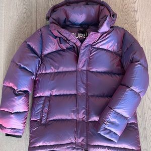 Aritzia Super Puff jacket, Brand new never worn with with tags still attached